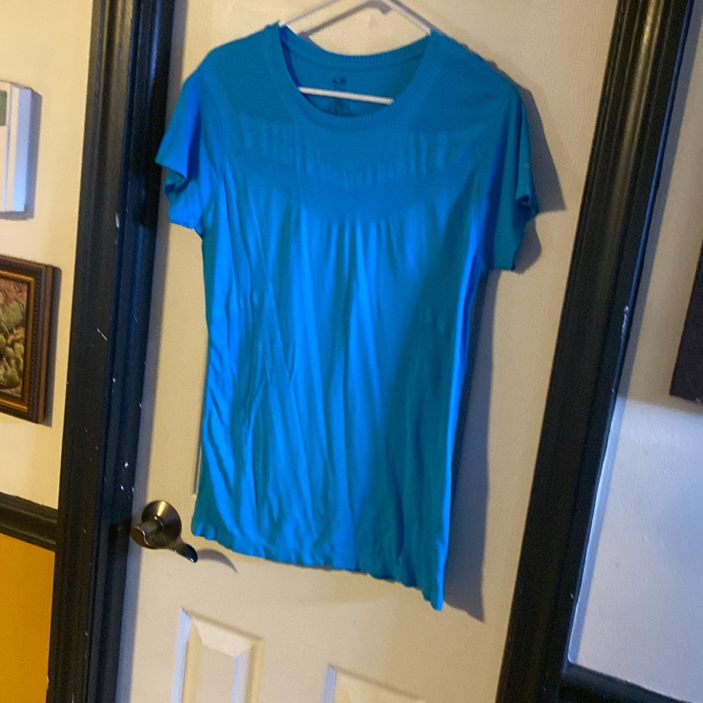 Champion short sleeve T-shirt large